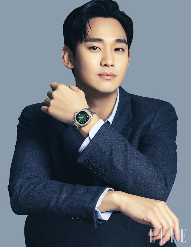 40mm 그래디언트 다이얼의 멀티포트 TV 빅데이트. 12시 방향의 커다란 날짜창은 슈퍼 루미노바 마감처리로 뛰어난 가독성을 자랑한다. 충격과 노화에 대한 저항력이 탁월한 칼리버 80 니바크론 밸런스 스프링을 장착했다. 1백58만원, Mido.