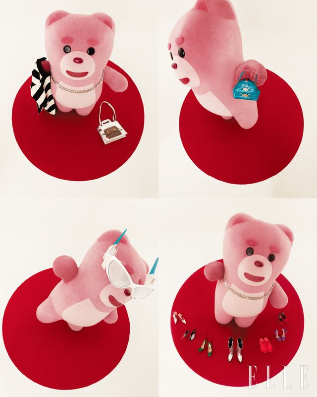 스트라이프 패턴의 코트는 1천3백20만원, Valentino. 프린트가 돋보이는 톱 핸들 백은 가격 미정, Louis Vuitton. 골드 홀스빗 백은 가격 미정, Versace. 실버 뮬은 가격 미정, Bottega Veneta. 크리스털 슈즈는 가격 미정, Giuseppe Zanotti. 그린 펌프스는 1백49만원, Gianvito Rossi. 카우보이 부츠는 가격 미정, Cos. 네온 컬러 뮬은 가격 미정, Loewe. 퍼플 슬링백은 1백56만원, Gianvito Rossi. 골드 장식의 레드 슬링백은 1백66만원, Versace. 로봇 토끼를 연상시키는 선글라스는 가격 미정, Gentle Monster.