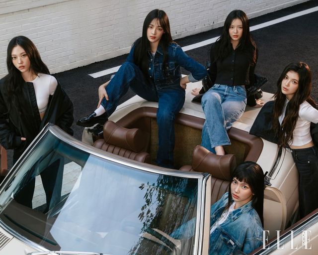 해린이 입은 유니섹스 봄버 재킷은 Calvin Klein. 이너로 입은 화이트 크롭 톱은 Calvin Klein Underwear. 스트레이트 핏 데님팬츠는 Calvin Klein Jeans. 민지가 입은 오버 사이즈 데님 트러커 재킷, 스트레이트 핏 데님 팬츠는 모두 Calvin Klein Jeans. 면 소재로 만든 화이트 브라렛은 Calvin Klein Underwear. 양말과 로퍼는 스타일리스트 소장품. 하니가 입은 크롭 베스트, 폴로 셔츠, 루즈한 핏의 데님팬츠는 모두 Calvin Klein Jeans. 해린이 입은 유니섹스 봄버 재킷은 Calvin Klein. 다니엘이 입은 화이트 롱 슬리브 모노그램 톱, 크롭 다운 푸퍼 재킷, 맥시 길이의 데님 스커트는모두 Calvin Klein Jeans. 혜인이 입은 오버 사이즈 데님 트러커 재킷, 로고 티셔츠 , 데님 스커트은 모두 Calvin Klein Jeans.