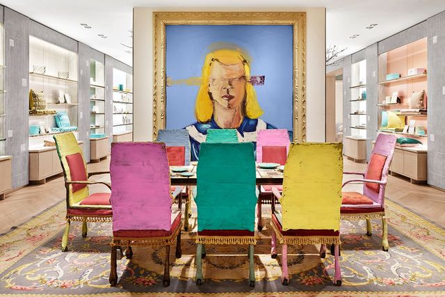 줄리언 슈아벨의 작품과 홈 컬렉션을 만날 수 있는 6층.