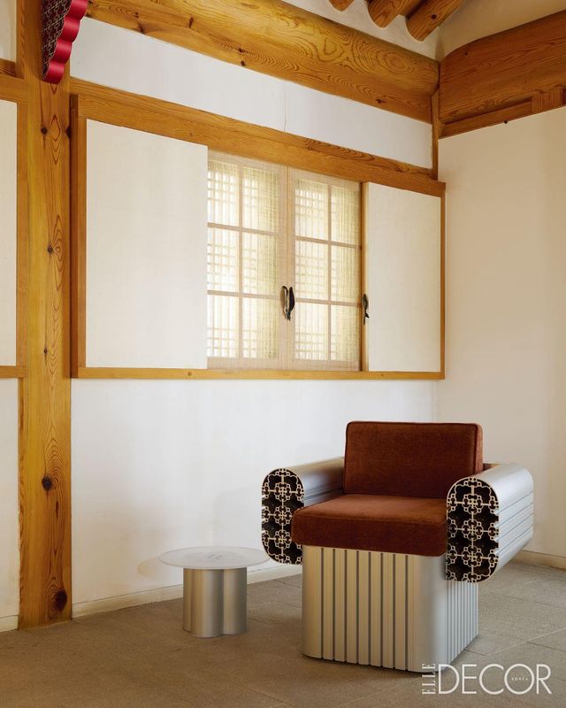 최원서 ‘PF80-Arm Chair’ ‘PF60-Low Table’ ‘기하보아지’(2024)