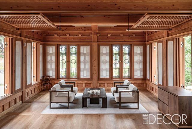 선돌정의 객실. 더한옥의 모든 객실은 충분한 공간감을 염두에 두고 지어졌다.