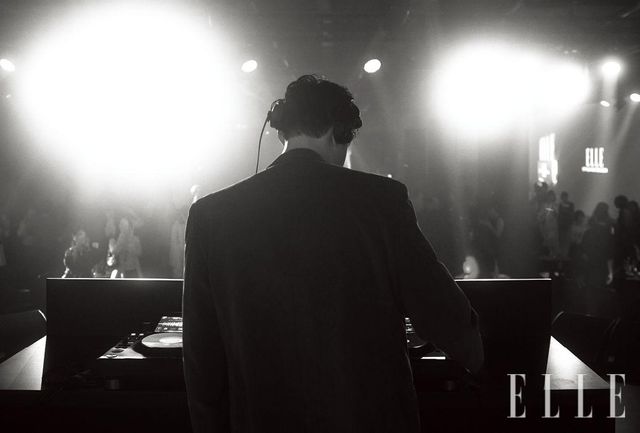 흥겨운 애프터 파티를 책임진 DJ 픽보이의 믿음직한 뒷모습. 다울도 함께. 