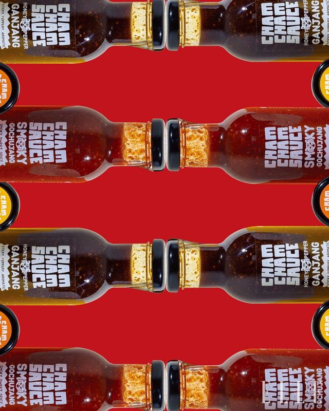 기존 한국 전통 소스들의 브랜딩과 달리 현지 소비자들의 접근성을 높일 수 있도록 패키지와 로고를 디자인했다. 로고 호랑이 ‘챔프’는 한반도 모양을 상징한다. 