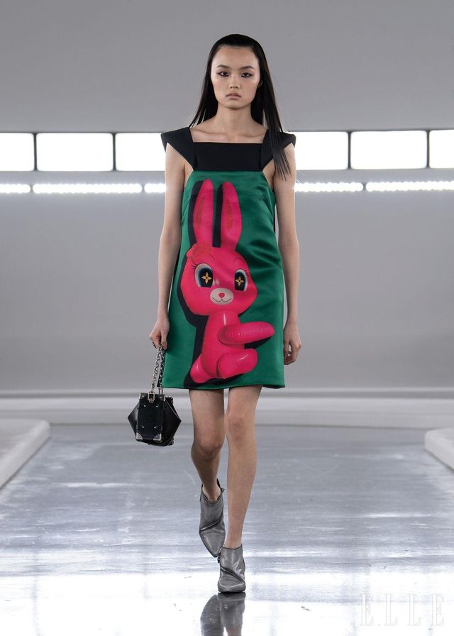 쑨 이티엔과 협업한 루이 비통 2024년 컬렉션. 