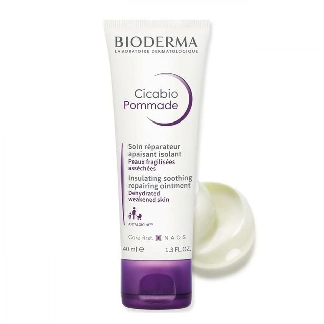 바이오더마 시카비오 포마드 - 손상되고 건조한 부위에 드레싱처럼 진정, 보호 작용을 하는 밤. 초록은 포도덩굴 추출물 색이다. 100mL 3만8천원. 