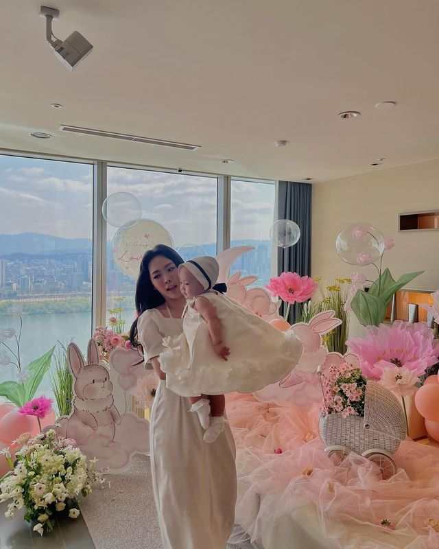 허니제이가 공개한 딸 돌잔치 현장 