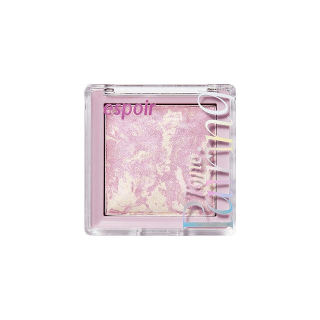 에스쁘아 톤 페어링 하이라이터 3 오로라 - 마블링 시머 펄들이 섞이며 퍼플 톤이 돼 노란 기를 눌러 주고 윤곽을 입체적으로 표현한다. 9.6.g 3만원(4월 22일 출시). 