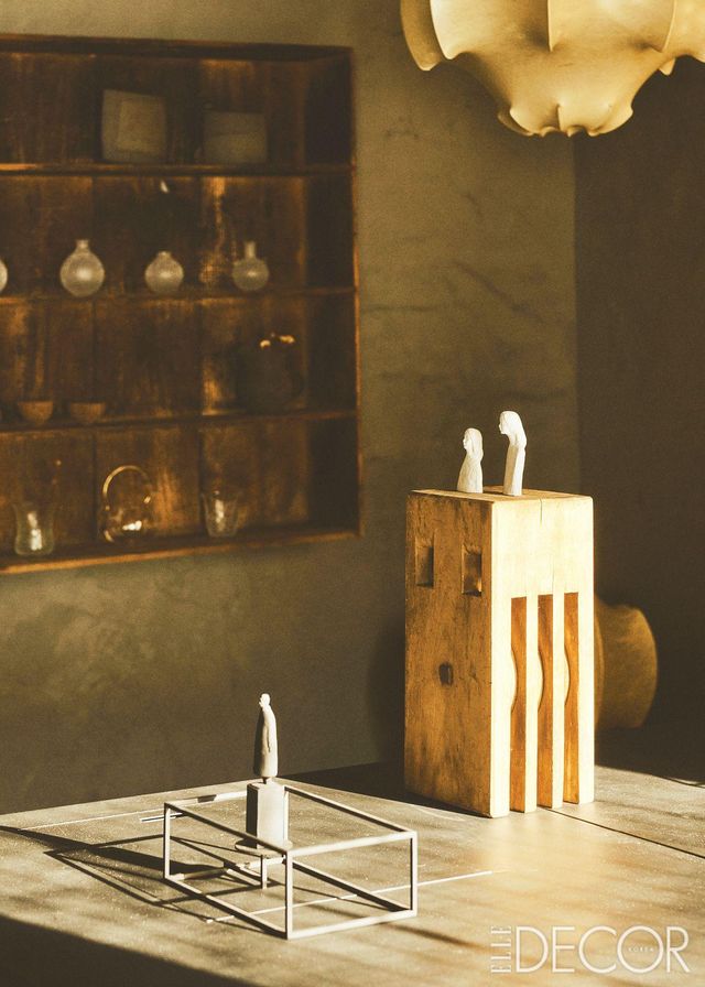 3월 사유집의 개인전을 앞둔 하치쿠보 쇼고의 오브제. 