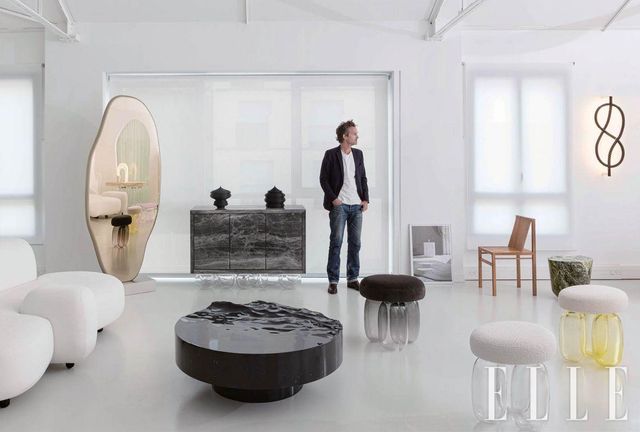 심리적으로 안정감을 주는 노란색으로 공간 전체를 뒤덮은 ‘아우토노미’. 