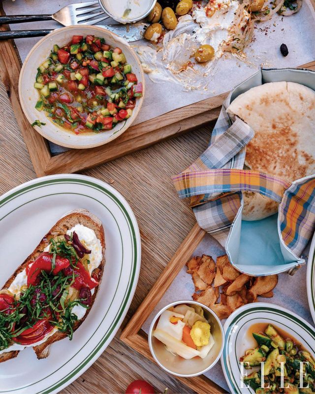 이스라엘 출신 가족이 운영하는 네니 레스토랑. 다양한 지중해 음식을 맛보는 것은 비엔나에서 어렵지 않다.