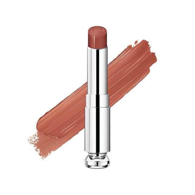 파스텔 톤을 재해석해 선보인 브라운 핑크빛의 디올 어딕트 립스틱 #616 누드 미차, 5만7천원대. 