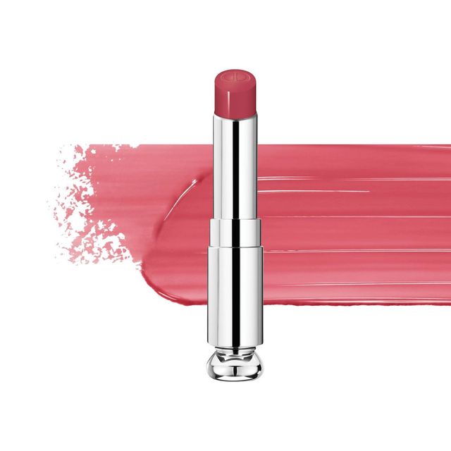 생기 넘치는 체리 핑크 컬러의 디올 어딕트 립스틱 #481 데지, 5만7천원대, 모두 Christian Dior Beauty.