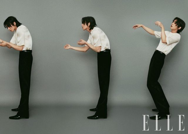 톱과 팬츠, 슈즈는 모두 Saint Laurent by Anthony Vaccarello. 벨트는 스타일리스트 소장품.