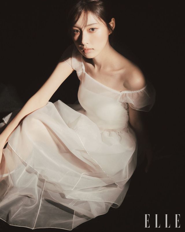 드레스는 Ganisong.