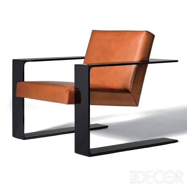 F1 경주용 자동차와 같은 하이테크 탄소섬유로 캔틸레버 구조를 완성한 RL-CF1 체어. 