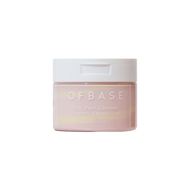 오브베이스 픽팩 클렌저 딸기 & 바닐라빈 - 건성피부의 마른 각질도 부드럽게 제거하고 바닐라콩과 딸기 등 베리 추출물이 피부에 생기를 준다. 200mL 2만6천원. 