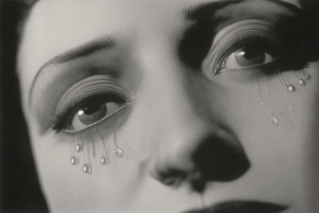 (좌측 상단부터 시계방향) 닉 브랜트 - The Day May Break 1, Najin and People in Fog, Kenya, 2020, 맨디 바커 - What Lies Beneath, Penalty, Europe, 톰 헤겐 - Quarry Mine near Augsburg, Bavaria, Germany, 2016, 이대성 - Futuristic Archaeology, Mongolia, 2015, 잉마르 비욘 놀팅 - Eviction, Lützerath, Germany, 2023 (제공: CCCP(Climate Change Photo Project) 기후환경 사진 프로젝트)