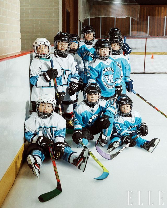 맨 윗줄 왼쪽부터 휴고, 박서준, 이준서, 김태양, 김동현, 김카이, 한레오, 이신, 박하민, 김루이 선수. 