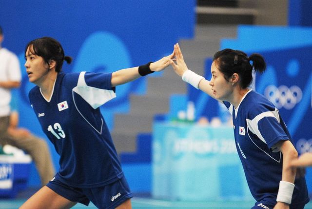 영화 〈우생순〉은 감동적이지만 시스템없이 선수들의 의지에 기대는 구조가 언제까지 계속되어야 할까?