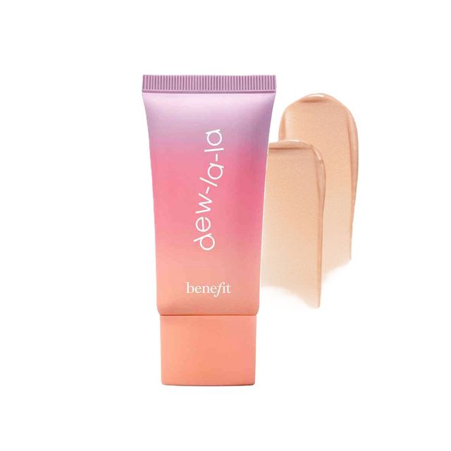 베네피트 듀라라 하이라이트 리퀴드 글로우: 여름 저녁 햇살처럼 따스하게 반짝이는 펄 함유 블러셔 겸 하이라이터. 얼굴 전체에 얇게, 또는 뺨에 사용. 25mL 5만6천원.