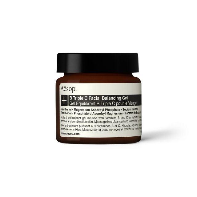 이솝 비 트리플 씨 페이셜 밸런싱 젤: 빠르게 흡수되며 안정화 비타민C가 피부를 맑고 튼튼하게 젤 타입 수분 크림. 60mL 15만3천원.