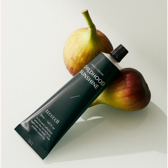 트리셀 차일드후드 선샤인 ★: 깨끗한 꽃 향과 풍부한 우디, 앰버를 더해 가볍지만은 않은 말린 이국적 무화과 향. 50mL 1만5천원. 