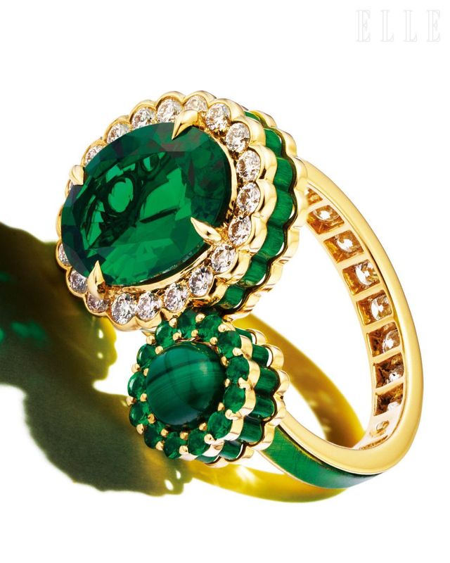 디올 앤 무아(Dior & Moi) 에메랄드 링은 가격 미정, Dior Joaillerie.