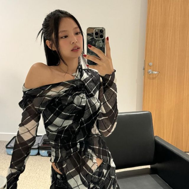 @jennierubyjane