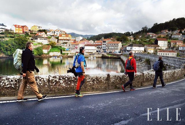 포르투갈 길을 지나는 순례자들.