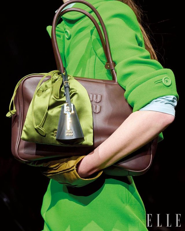 미우미우의 2024 F/W 시즌 백. 
