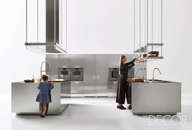 1988년에 출시된 미래지향적이고 건축적인 모델 ‘이탈리아(Italia)’는 여전히 아름답고 현대적이며 기능적이다.