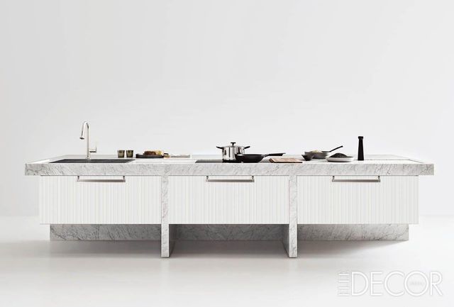 돌과 강철로 제작된 ‘리그넘 에 라피스(Lignum et Lapis)’.