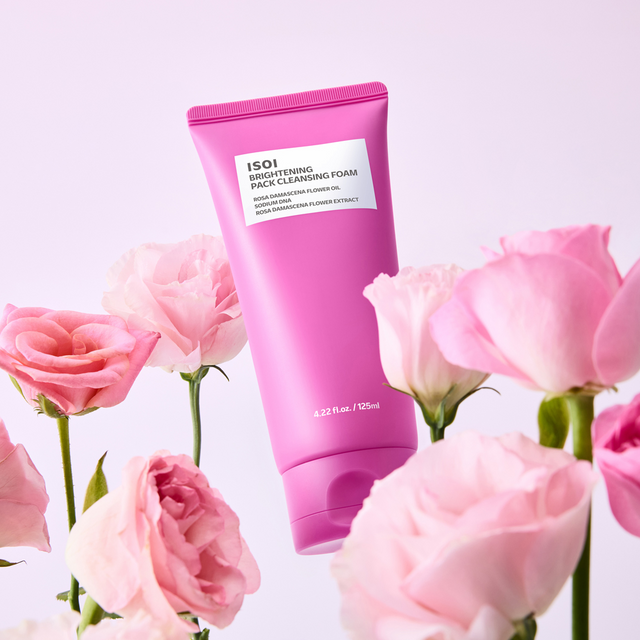 브라이트닝 팩 클렌징폼, 2만7천5백원, Isoi.