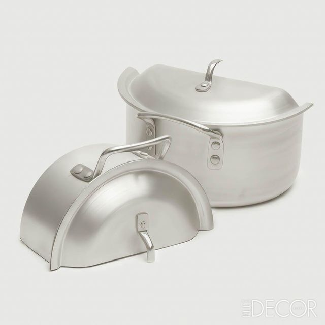 해리 누리예프의 상징적인 아트 워크인 반쪽 냄비를 〈엘르 데코〉 코리아 커버를 위해 새롭게 재해석했다.