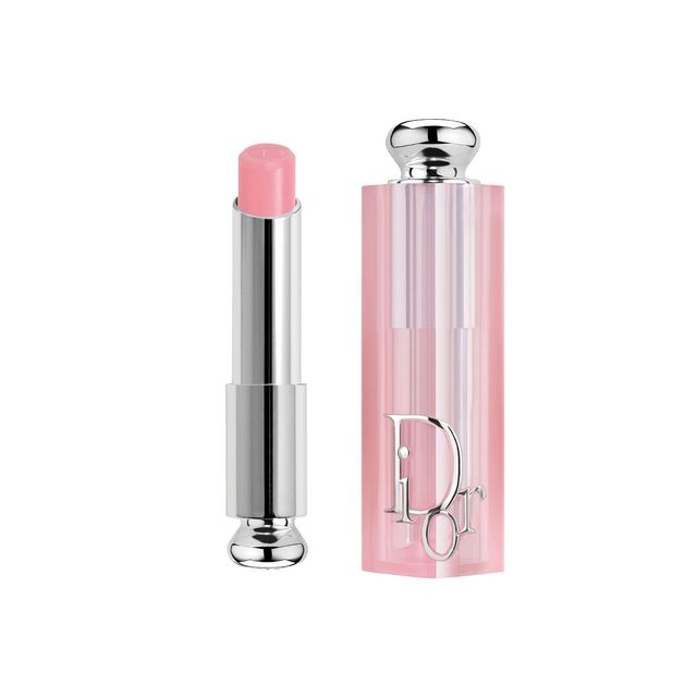 열일곱 가지의 다채로운 쿨 & 웜 언더 톤의 컬러로 출시된 디올 어딕트 립 글로우, 001 핑크, 5만원대, Dior Beauty.