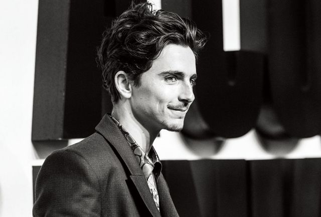 〈컴플리트 언노운〉에서 밥 딜런을 연기한 배우 티모시 샬라메. 2월 26일 개봉. 