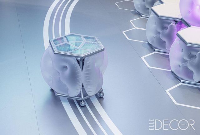 휴식이 필요할 때 나타나 스스로 셸터를 만드는 로봇 유닛 ‘에어리(Air(e))’.