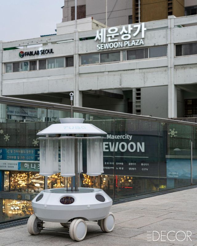 을지로 일대에서 제조 과정 중 발생하는 부산물을 수집해 재분류하는 로봇과 네트워크를 고안한 ‘루핑 시티’ 프로젝트.