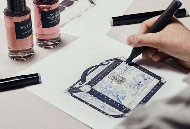 14가지 공정을 거쳐 완성되는 라 콜렉시옹 프리베 크리스챤 디올 – 쿠튀르 트렁크&케이스 컬렉션. 