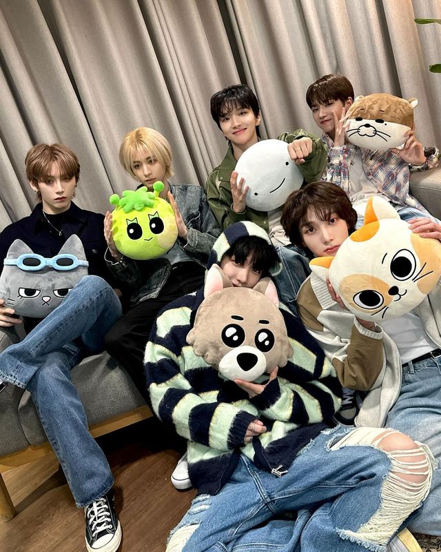 @boynextdoor_official 