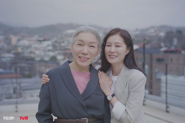 이향란과 문소리 