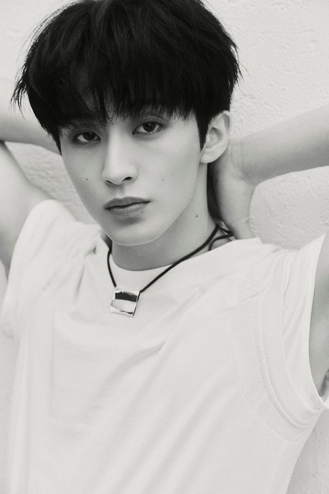 첫 솔로 앨범 ‘The Firstfruit’(더 퍼스트프루트)의 발매를 앞둔 NCT 마크.