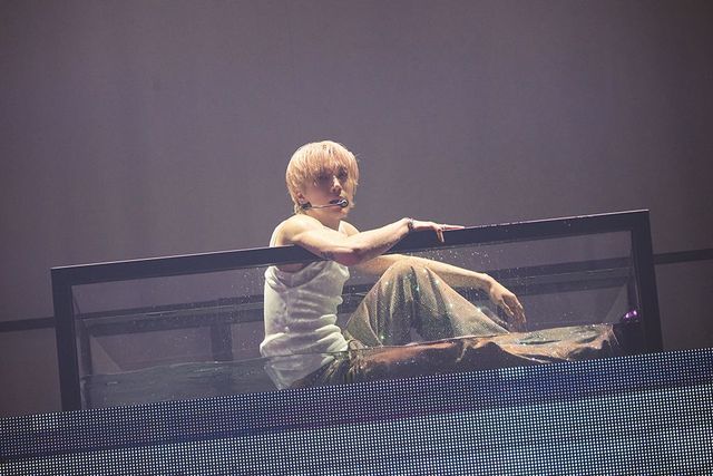 2025 텐 콘서트 1001 무브먼트 ‘스터너’ 인 서울에서 공연하는 NCT 텐의 모습