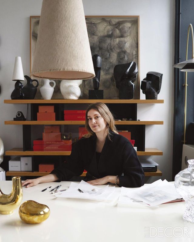 하인 스튜디오의 제품처럼 아름다운 레베카 하인.