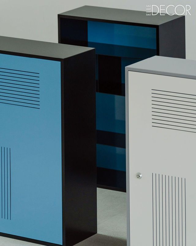 전기 배전함 형태에 아이맥 27인치 비율을 적용한 ‘시몬 셸프(Simone Shelf)’. 벽에 걸거나 바닥에 놓고 쓰는 용도로 디자인했다. 