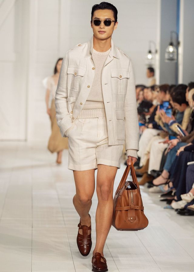 상하이에서 선보인 2025 스프링 리씨 패션 익스피리언스에서 선보인 랄프 로렌 컬렉션, 랄프 로렌 퍼플 라벨, 폴로 랄프 로렌 남성·여성 그리고 칠드런 컬렉션. 