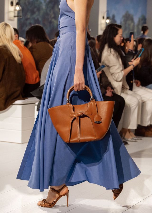 랄프 로렌의 뉴 아이코닉 백