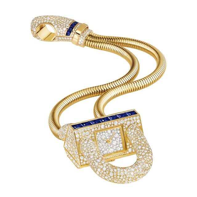 이아몬드와 사파이어를 세팅한 까데나 워치. 