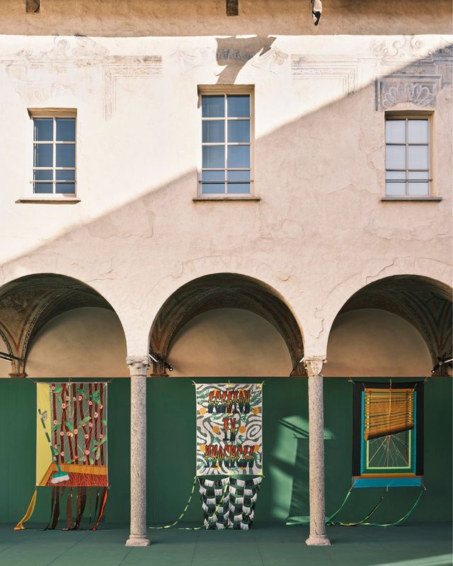 립스탑 나일론, 플라스틱, 대나무 소재로 연을 형상화한 네덜란드 아티스트 그룹 카이트 클럽의 〈Thank You, Bamboo〉. 